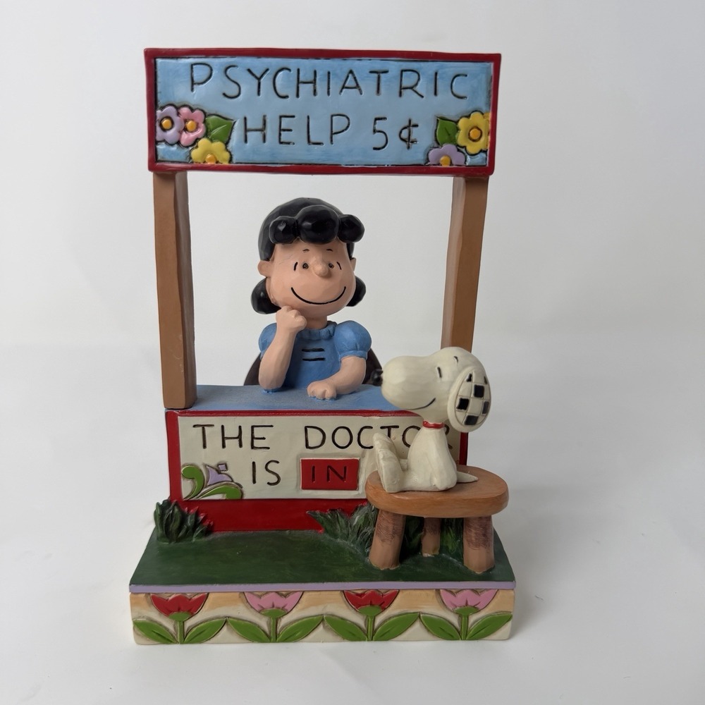 Jim Shore Peanuts Lucy the Doctor is In Statue Snoopy Chaser 6008971 New RARE